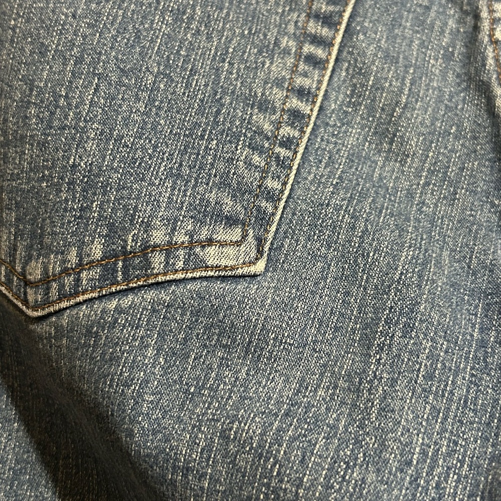 Lee Riveted Ultimate 5 Cropped Jeans, size 10m, smoke free home - Picture 3 of 5